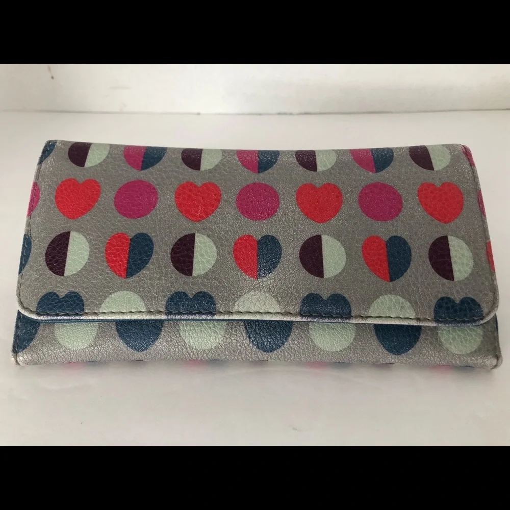 Relic Heart Wallet - Picture 1 of 6